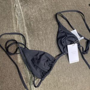 WEWOREWHAT Cooper Bikini Top Black